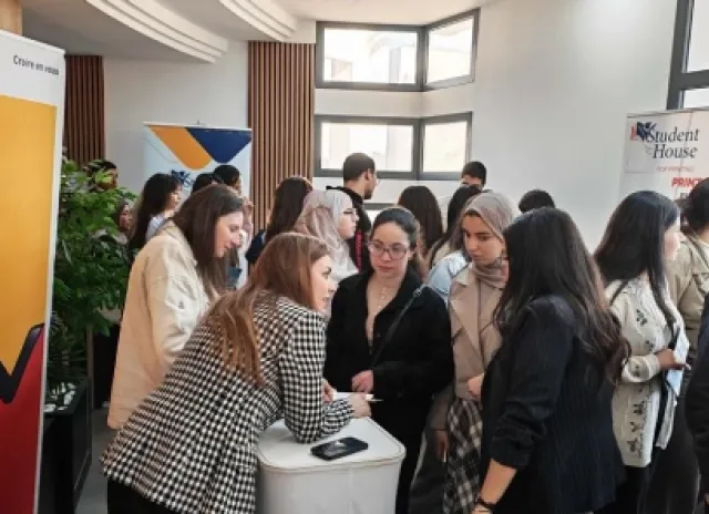 Attijari bank participe à la Conférence de Résidanat – Promotion 2026 à la Faculté de Médecine de Monastir